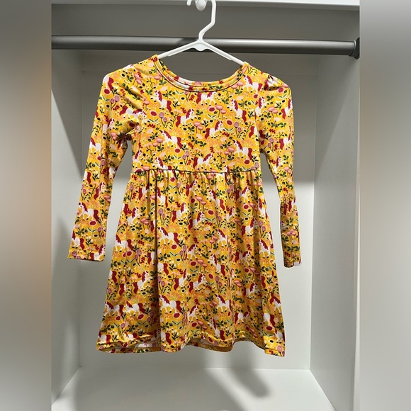 3/$15 Members Mark Unicorn Floral Yellow girls Dress size 7 - Picture 1 of 3
